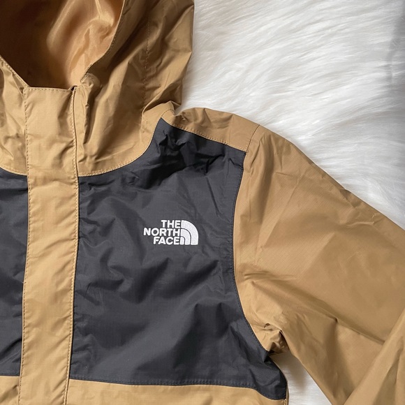 The North Face Kids’ Hooded Rain Jacket - Picture 3 of 10